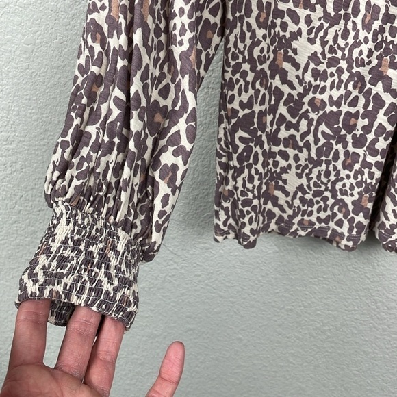 Nation LTD Melanie Smocked Peasant Tee Antique Leopard Animal Print Sz S - Picture 8 of 16
